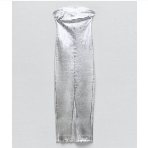 The Fitted Denim Dress in Silver - Picture 2 of 5